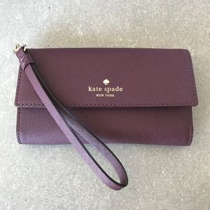 ❤️ SOLD ❤️ NWT Kate Spade Hold The Phone Wristlet